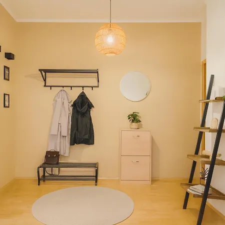 Budovatelska Appartement *