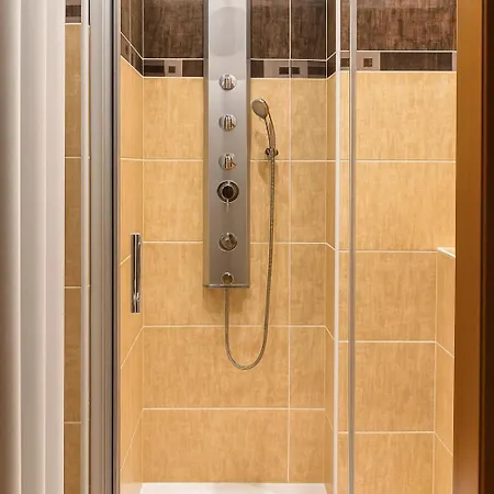 Budovatelska * ברטיסלאבה